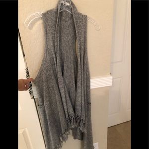 Long Grey sweater vest with fringe